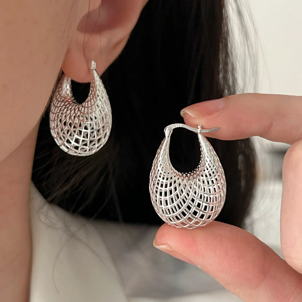 Pendientes vintage de bisutería — elegantes y atemporales para mujer