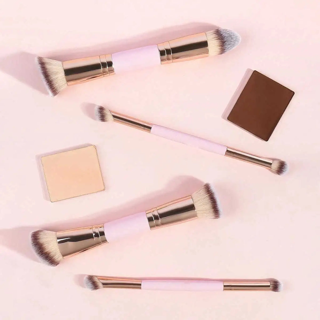 4-teiliges Make-up-Pinselset mit Etui — doppelseitig, für Foundation und Concealer